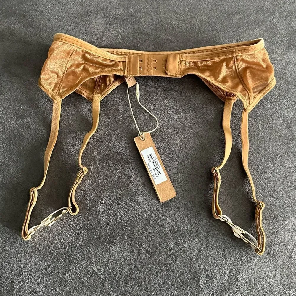 SKIMS NWT Sheer Sexy Glissenette Garter Belt In Chai Gold Nude